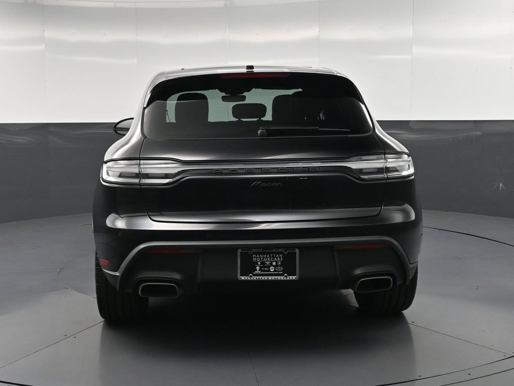 Certified 2026 Porsche Macan AWD/4WD image 7