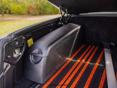 Used 2005 Chevrolet SSR w/ Preferred Equipment Group image 93