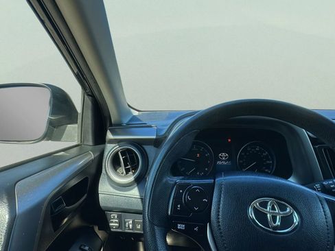 Used 2018 Toyota RAV4 LE w/ All Weather Liner Package image 21