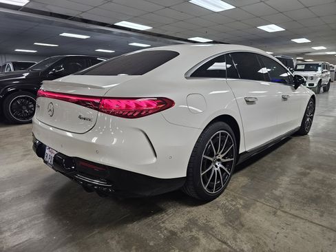 Used 2023 Mercedes-Benz EQS 580 4MATIC Sedan image 2