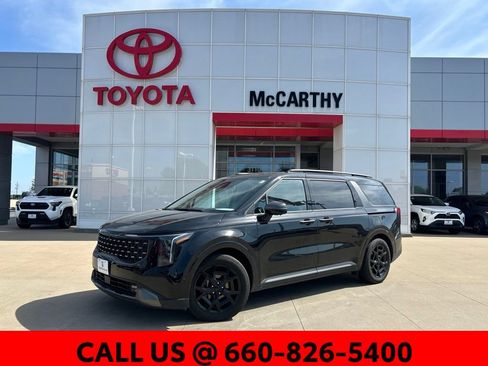 Used 2025 Kia Carnival SX w/ SX Dark Edition Package FWD image 1