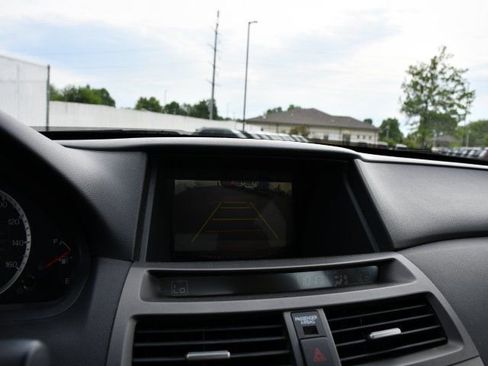 Used 2011 Honda Accord EX-L image 14
