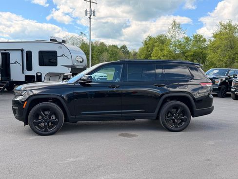 Used 2024 Jeep Grand Cherokee L Limited w/ Luxury Tech Group II AWD/4WD image 8