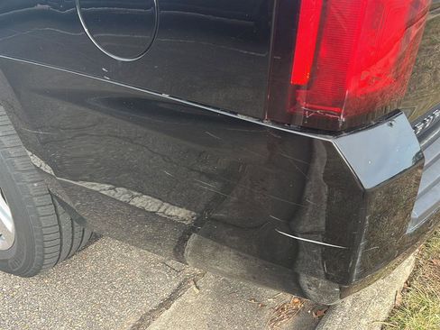 Used 2015 Chevrolet Suburban LT w/ Luxury Package image 24