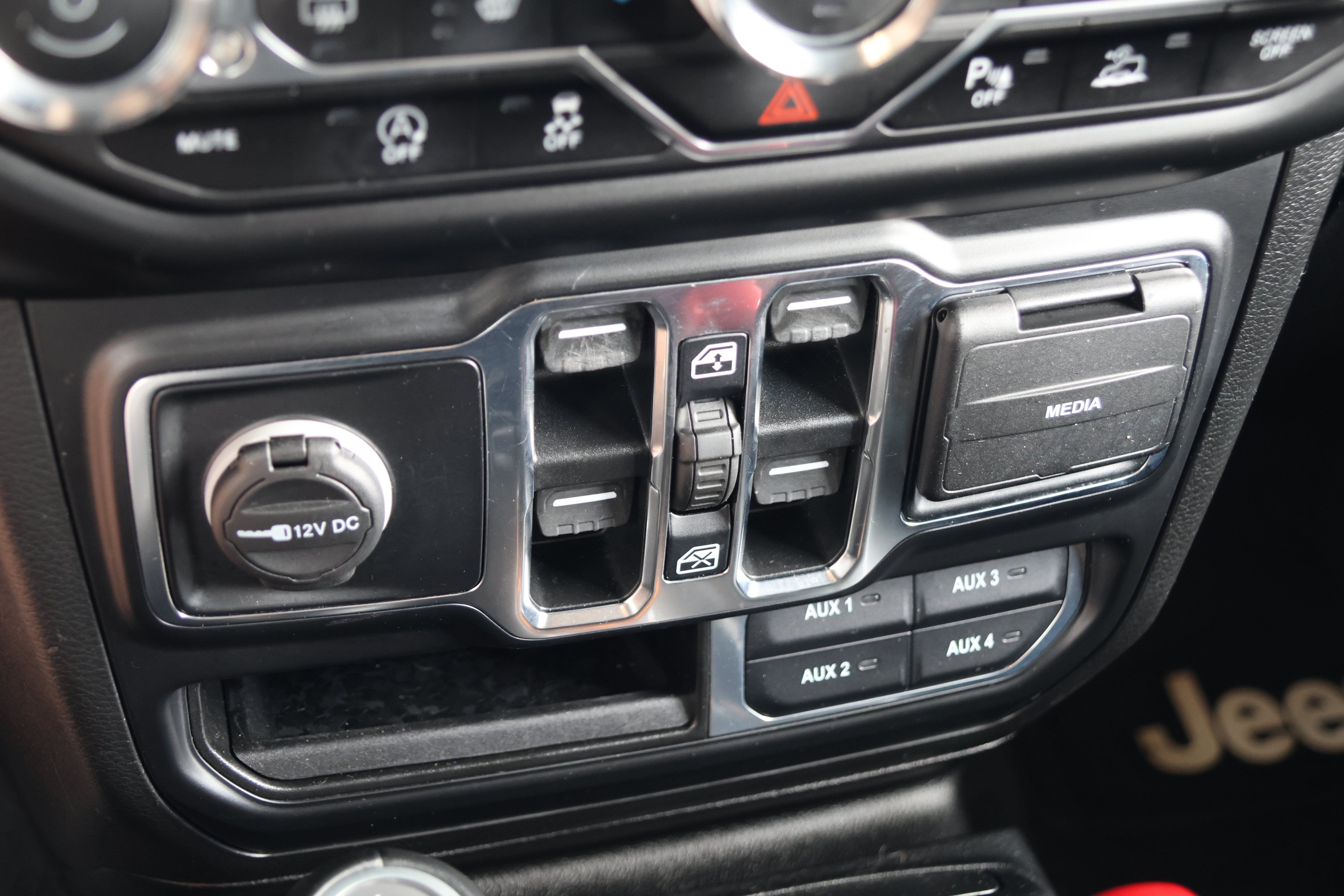 Used 2022 Jeep Gladiator Overland AWD/4WD image 28