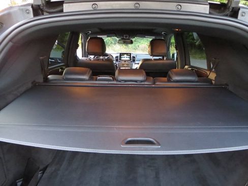Used 2016 Mercedes-Benz GLE 350 4MATIC w/ Premium Package image 19