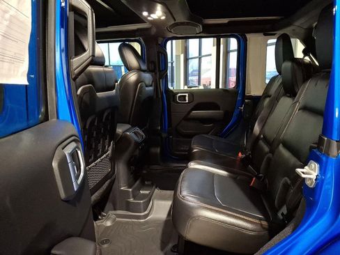 Used 2023 Jeep Wrangler Unlimited Rubicon 392 w/ Xtreme Recon 35" Tire Package image 11