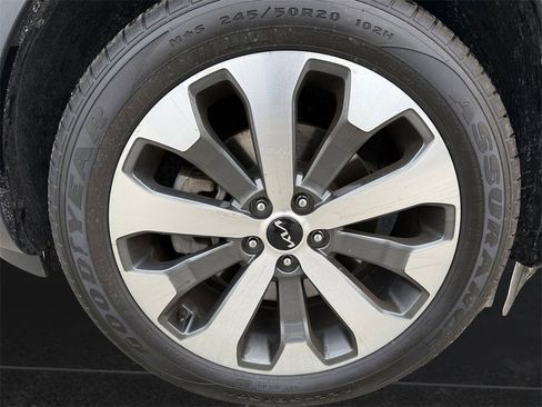 Used 2022 Kia Telluride S image 9