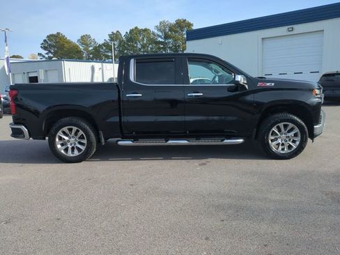 Used 2021 Chevrolet Silverado 1500 LTZ w/ LTZ Premium Package image 2