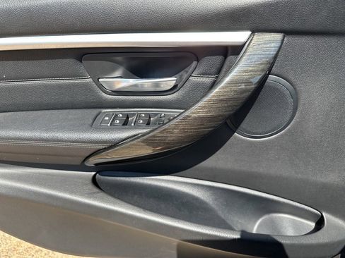 Used 2018 BMW 330i Sedan image 13
