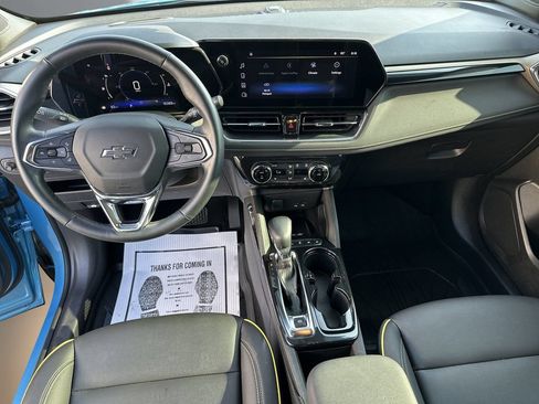 Used 2025 Chevrolet TrailBlazer ACTIV w/ Convenience Package FWD image 18