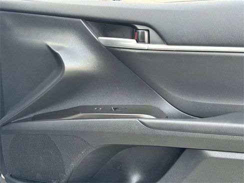 Used 2024 Toyota Camry SE image 26
