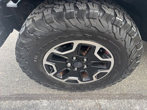 Used 2016 Jeep Wrangler Unlimited Rubicon image 5