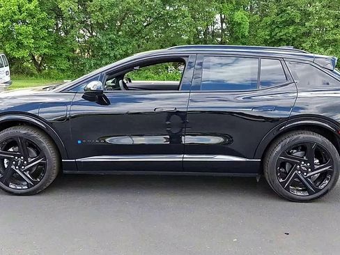 New 2025 Chevrolet Equinox EV RS w/ Convenience Package II image 5