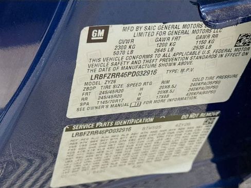 Used 2023 Buick Envision Avenir image 35