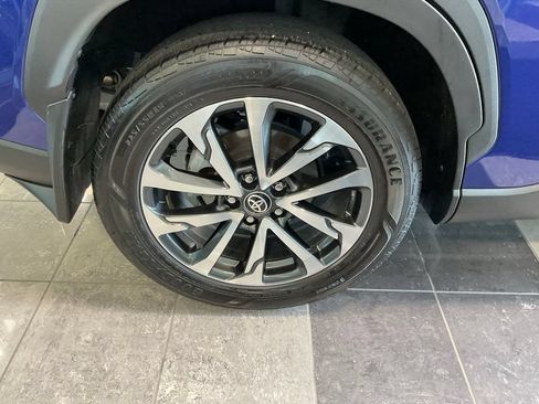 Certified 2023 Toyota Corolla Cross XLE w/ Convenience Package AWD/4WD image 7