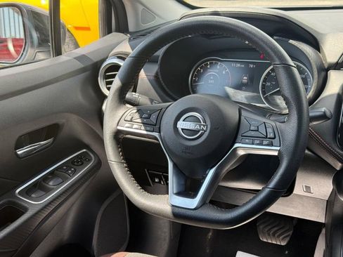 Used 2024 Nissan Versa SR FWD image 10