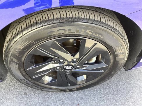 Used 2023 Hyundai Elantra SEL w/ Cargo Package image 23