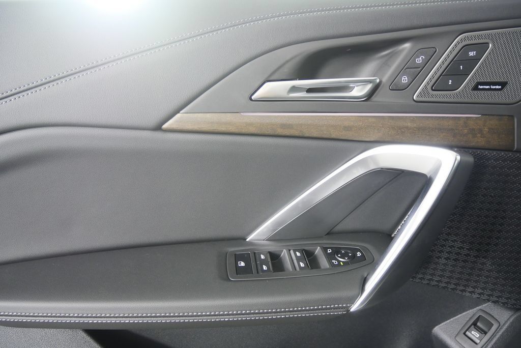 Used 2026 BMW X1 xDrive28i w/ Convenience Package AWD/4WD image 8