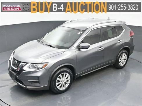 Used 2018 Nissan Rogue SV image 30