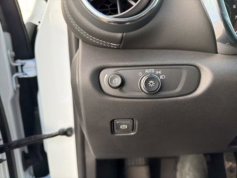 Used 2023 Chevrolet Blazer LT w/ Driver Confidence Package image 22