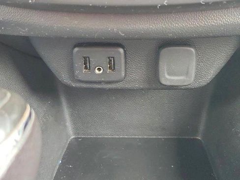 Used 2019 Chevrolet Traverse LT image 33