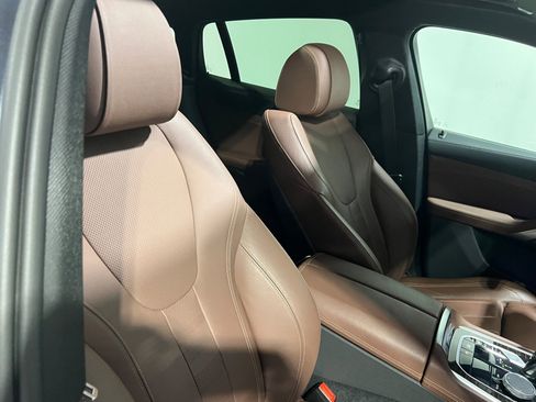 Used 2021 BMW X6 xDrive40i w/ Premium Package image 50