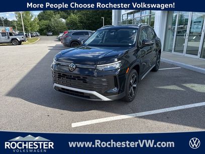 New 2025 Volkswagen Tiguan SE