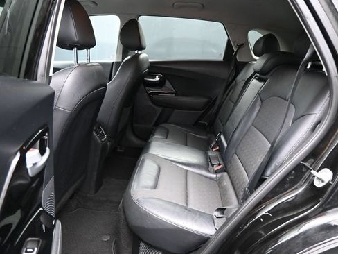 Used 2017 Kia Niro FWD image 24