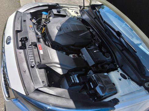 Used 2019 Kia Cadenza Limited FWD image 49