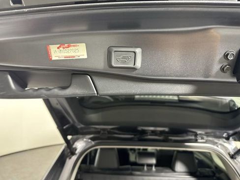 Used 2023 Toyota RAV4 XLE Premium image 35