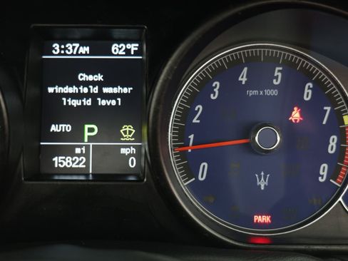 Used 2017 Maserati GranTurismo Sport RWD image 11