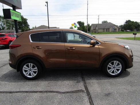 Used 2019 Kia Sportage LX FWD image 9