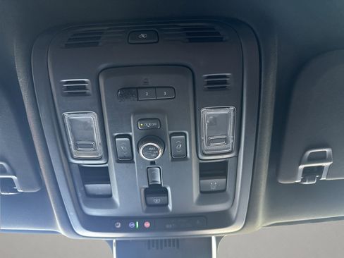 Used 2024 GMC Yukon Denali Ultimate image 22