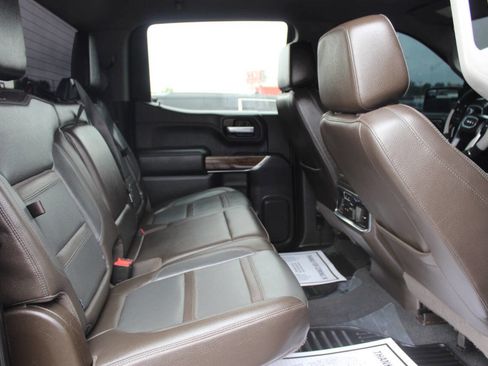 Used 2020 GMC Sierra 1500 Elevation w/ Elevation Value Package image 9