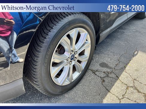 Used 2019 Ford Edge Titanium FWD image 35