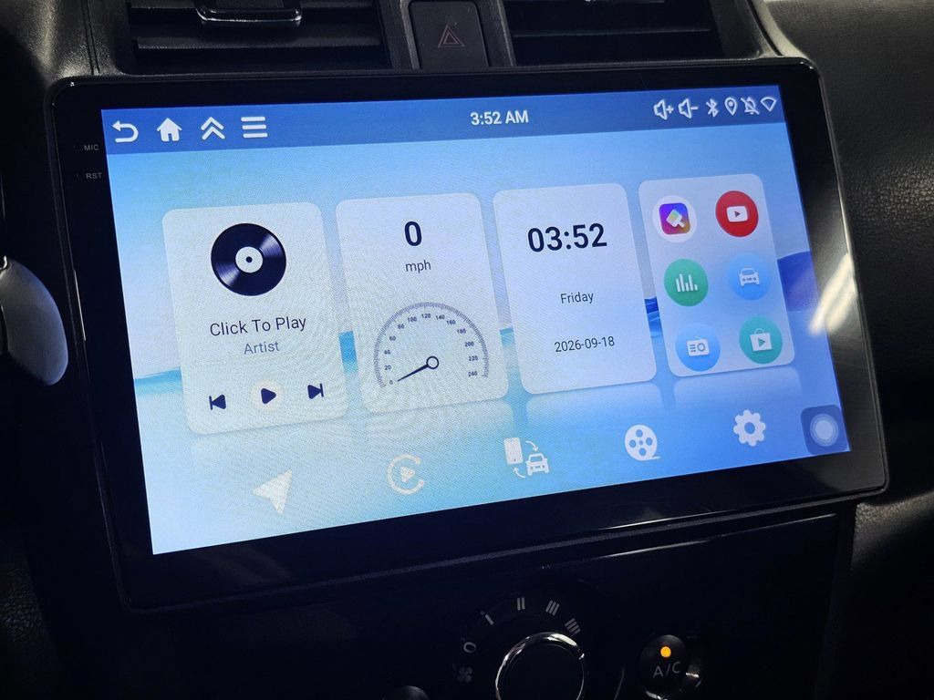 Used 2017 Nissan Versa Note SV FWD image 15