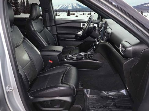 Certified 2022 Ford Explorer ST w/ Equipment Group 401A image 19