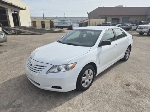 Used 2007 Toyota Camry CE image 1