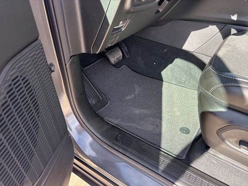 New 2026 Jeep Grand Cherokee Altitude image 16