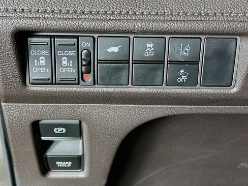 Used 2019 Honda Odyssey EX-L image 16