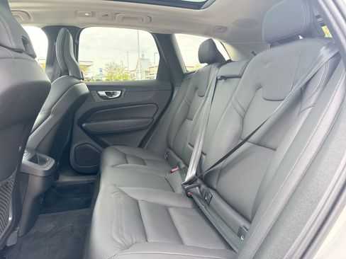 Used 2024 Volvo XC60 B5 Plus w/ Protection Package Premier image 25