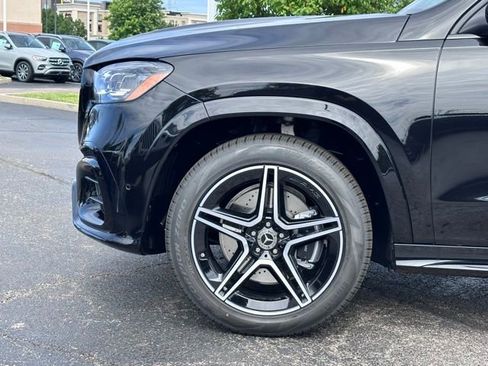 New 2026 Mercedes-Benz GLS 450 4MATIC image 7