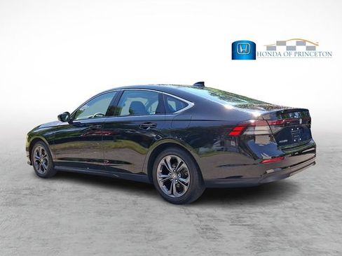 Certified 2023 Honda Accord EX image 4