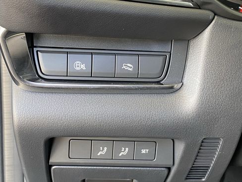 Certified 2025 MAZDA CX-30 AWD 2.5 S w/ Preferred Package image 32