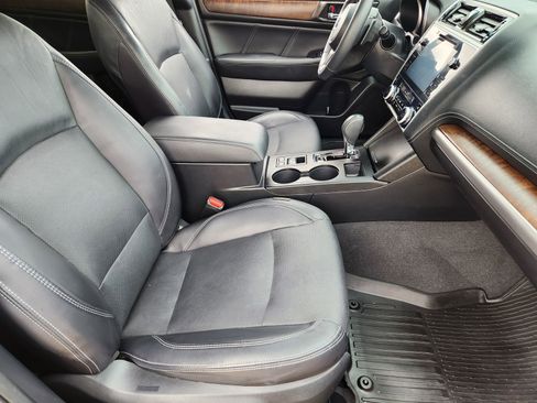 Used 2018 Subaru Outback 2.5i Limited w/ Popular Package #2 image 18