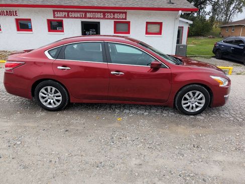 Used 2014 Nissan Altima 2.5 S image 2