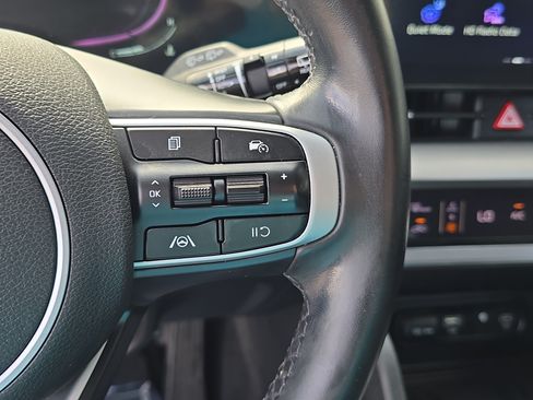 Used 2024 Kia Sportage EX FWD image 30