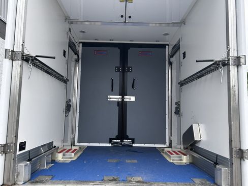 Used 2023 Ford E-350 and Econoline 350 Super Duty w/ Power Windows & Locks Group RWD image 6