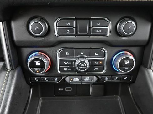 Used 2022 Chevrolet Tahoe Premier w/ Premium Package image 20